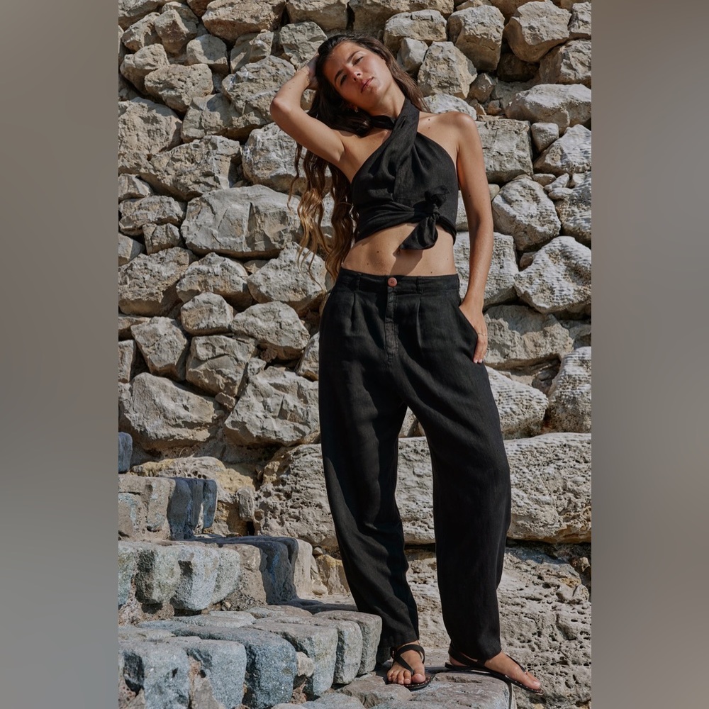 Zara Darted Linen Pants in Black